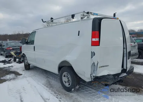 2025 Chevrolet Express Cargo Rwd 2500 Regular Wheelbase Wt z USA, uszkodzony, nr VIN 1GCWGAFP1S1204688